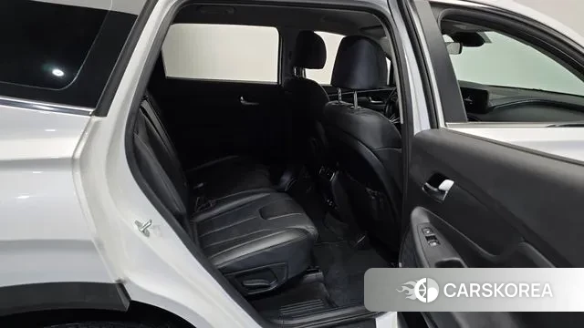 Hyundai The New Santa Fe 2023 Белый из Кореи, фото 3