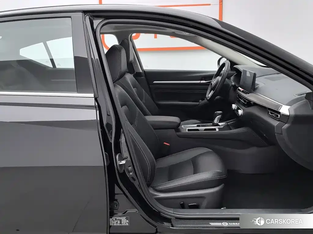 Nissan Altima 2024 Черный из Китая, фото 3