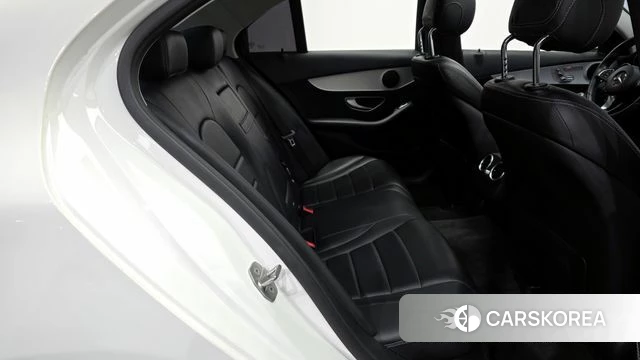 Mercedes-Benz C-Class W205 2018 Белый из Кореи, фото 3