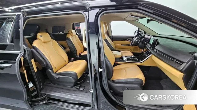 Kia Carnival 4th generation 2023 Черный из Кореи, фото 3