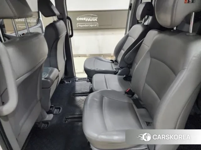 Hyundai The New Grand Starex 2018 Белый из Кореи, фото 3