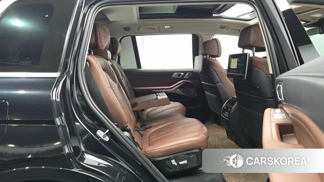 BMW X7 (G07) 2021 Черный из Кореи, фото 3