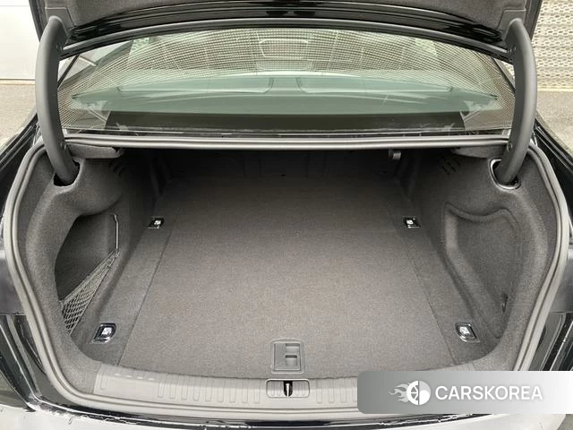 Audi A6L 2024 Черный из Китая, фото 3