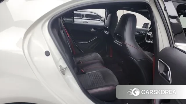 Mercedes-Benz A-Class W176 2018 Белый из Кореи, фото 3