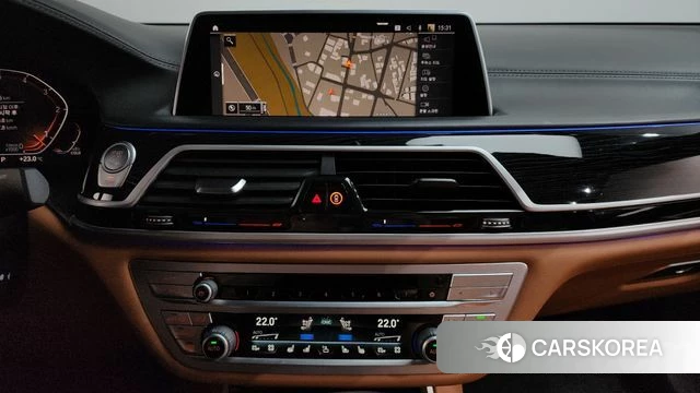 BMW 7 Series (G11) 2020 Серебристо-серый из Кореи, фото 3