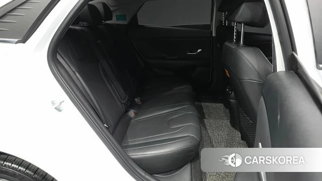 Hyundai Avante (CN7) 2022 Белый из Кореи, фото 3