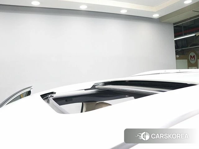 Toyota Sienna 4th Generation 2023 Белый из Кореи, фото 3