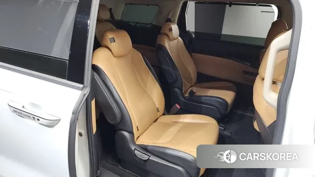 Kia Carnival 4th generation 2022 Белый из Кореи, фото 3