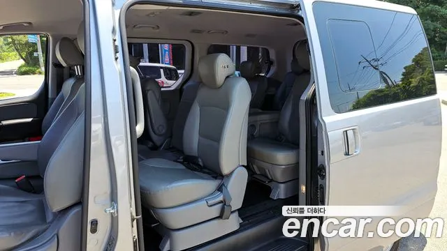 Hyundai The New Grand Starex 2018 Серебряный из Кореи, фото 3