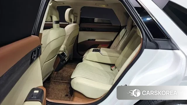 Hyundai Grandeur Hybrid (GN7) 2023 Белый из Кореи, фото 3