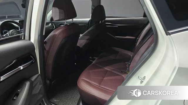 Kia Seltos 2019 Белый из Кореи, фото 3