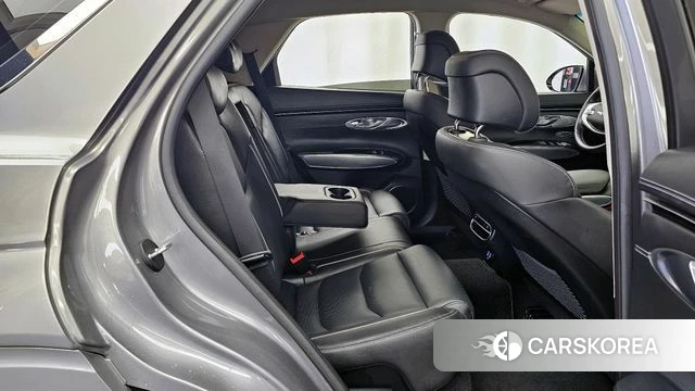 Genesis GV70 2021 Серебристо-серый из Кореи, фото 3