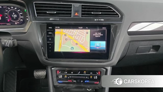 Volkswagen Tiguan second Generation 2022 Серый из Кореи, фото 3