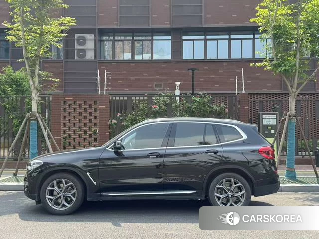 BMW X3 2021 Черный из Китая, фото 3