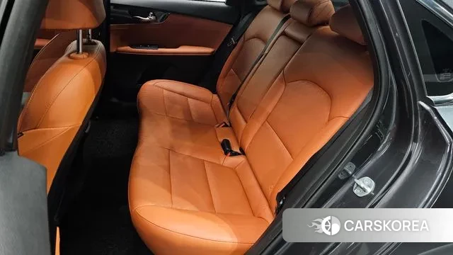 Kia The New K3 2nd generation 2023 Серый из Кореи, фото 3