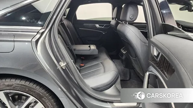 Audi A6 (C8) 2023 Серый из Кореи, фото 3