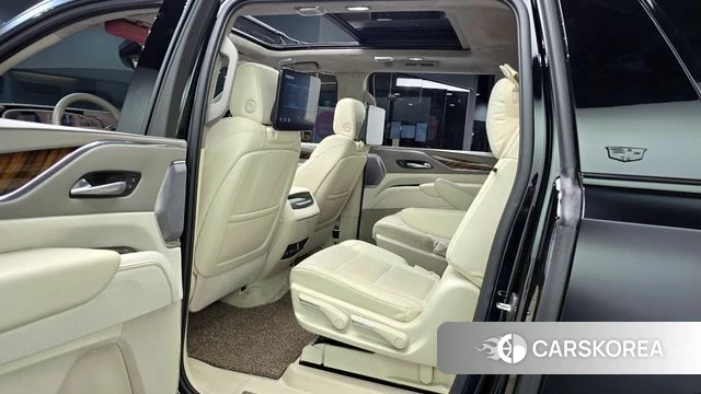 Cadillac Escalade 5th Generation 2023 Черный из Кореи, фото 3