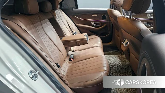 Mercedes-Benz E-Class W213 2019 Белый из Кореи, фото 3