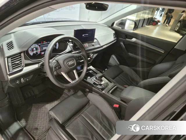 Audi Q5L 2022 Черный из Китая, фото 3