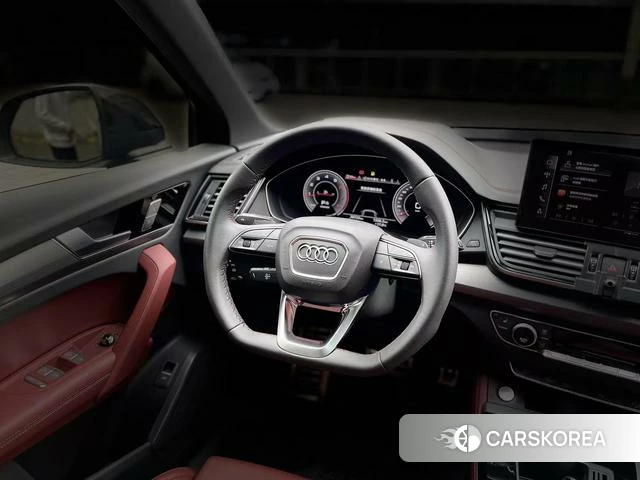 Audi Q5L 2024 Черный из Китая, фото 3