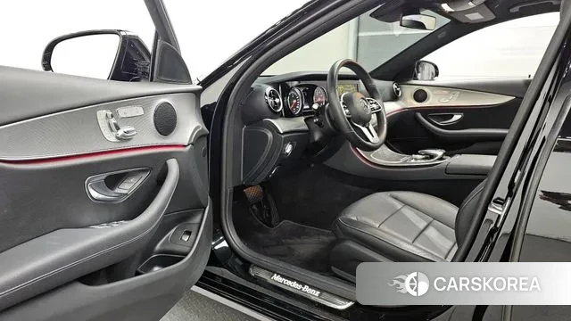 Mercedes-Benz E-Class W213 2020 Черный из Кореи, фото 3