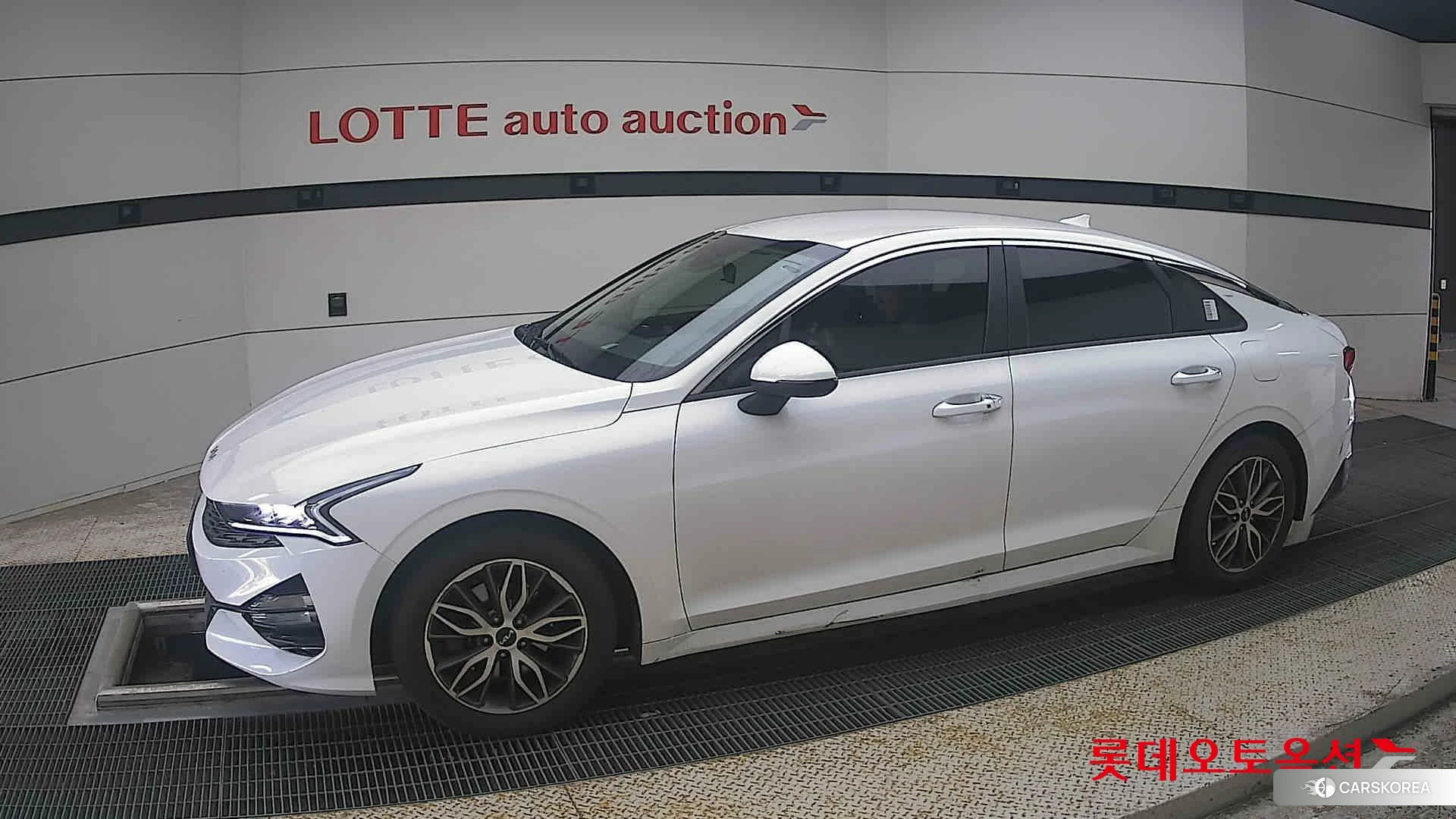 Kia K5 2022 Белый из Кореи, фото 3