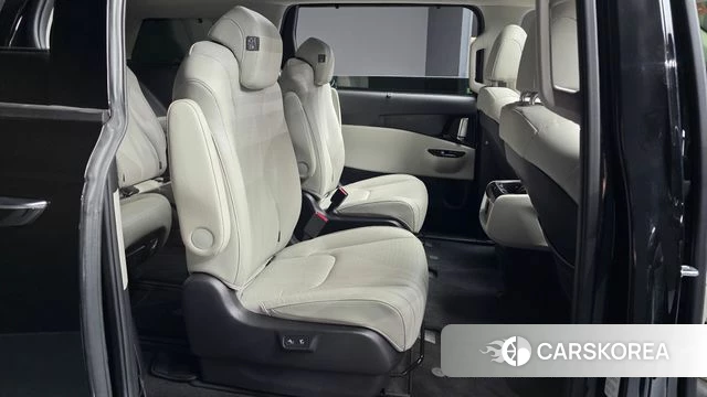 Kia Carnival 4th generation 2023 Черный из Кореи, фото 3