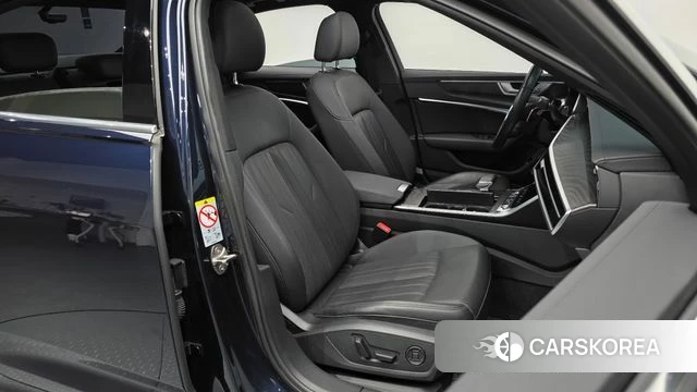 Audi A6 (C8) 2022 Синий из Кореи, фото 3