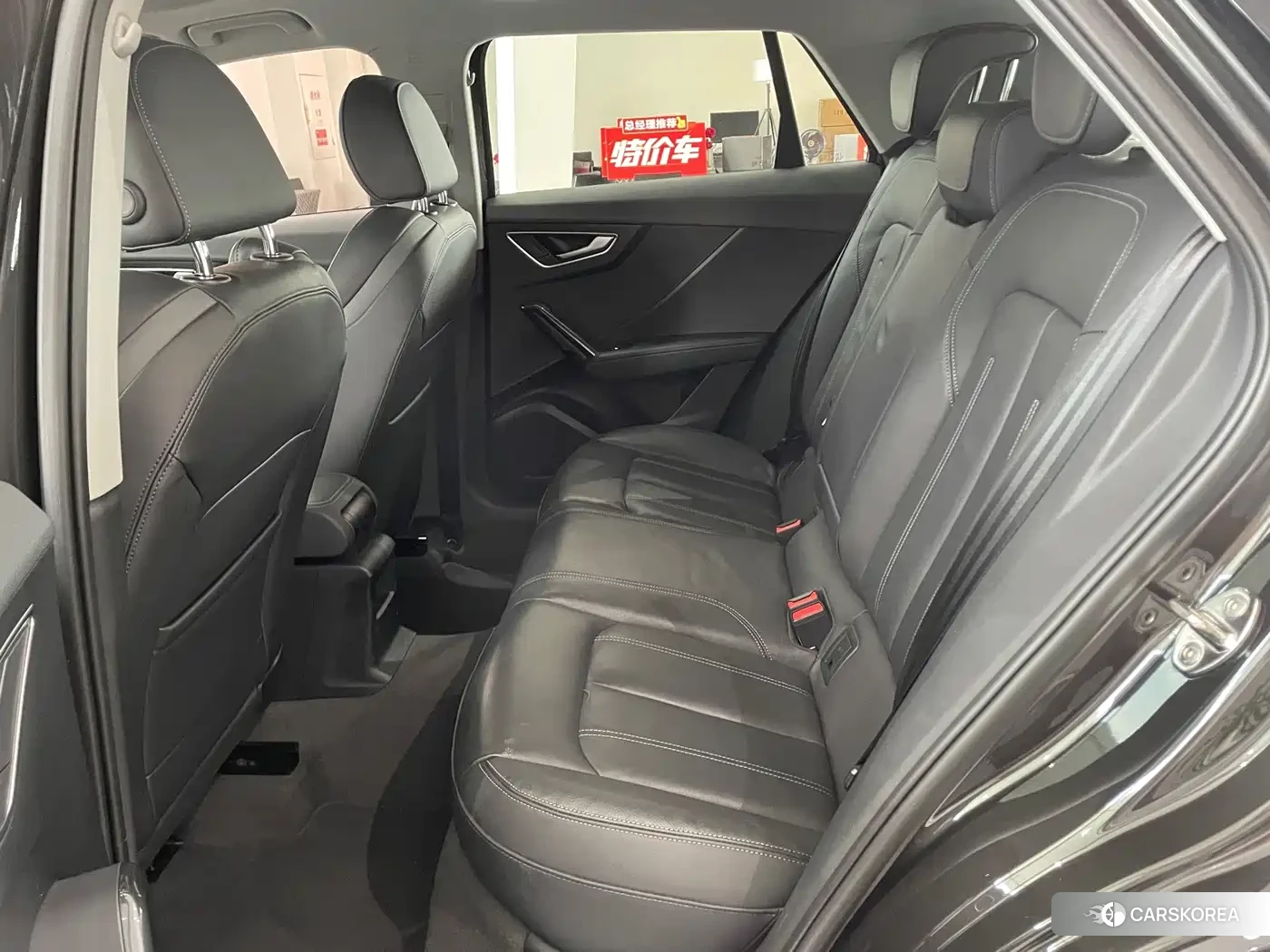 Audi Q2L 2023 Черный из Китая, фото 3