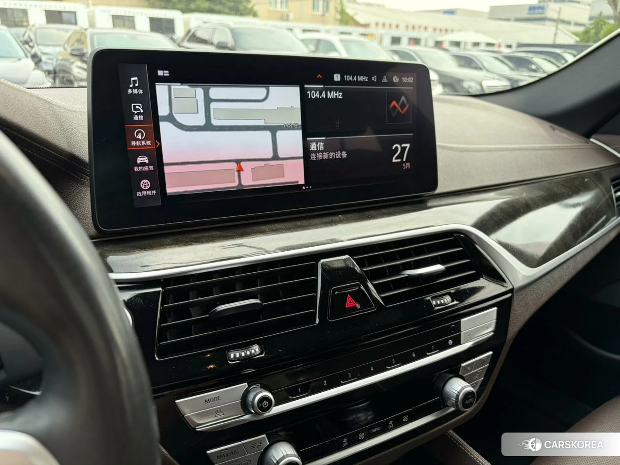 BMW 5 series 2022 Белый из Китая, фото 3