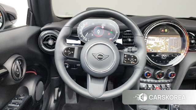 Mini Cooper Convertible 2023 Белый из Кореи, фото 3
