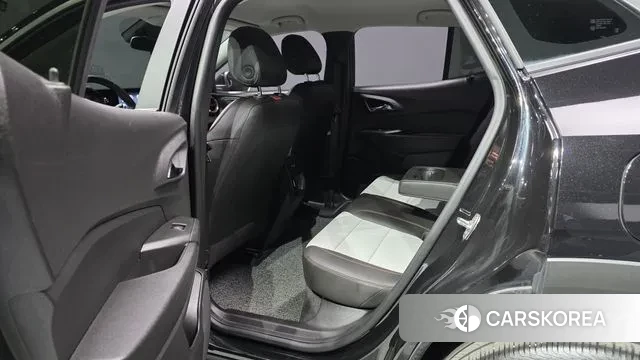 Chevrolet (GM Daewoo) Trax Crossover 2024 Черный из Кореи, фото 3