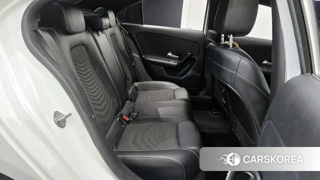 Mercedes-Benz A-Class W177 2020 Белый из Кореи, фото 3