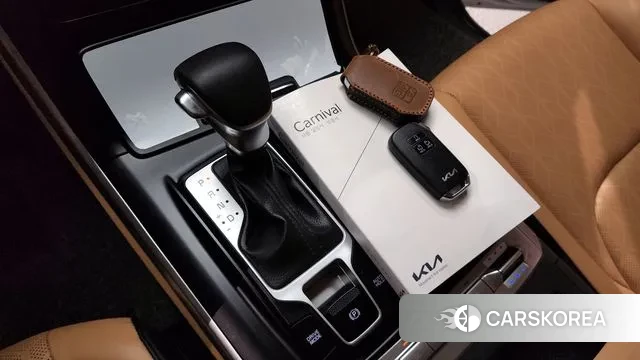 Kia Carnival 4th generation 2023 Белый из Кореи, фото 3