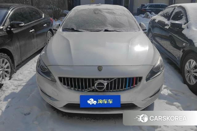 Volvo S60 2018 Белый из Китая, фото 3