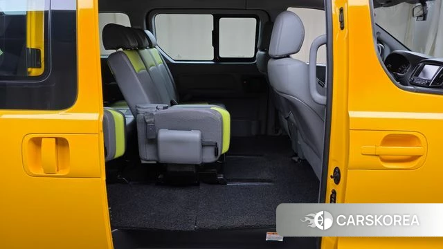 Hyundai The New Grand Starex 2019 Желтый из Кореи, фото 3