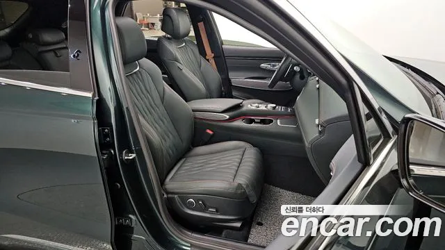 Genesis GV70 2021 Зеленый из Кореи, фото 3