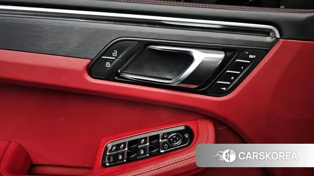 Porsche Macan 2023 Черный из Кореи, фото 3