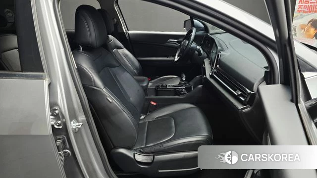 Kia Sportage 5th Generation 2022 Серебристо-серый из Кореи, фото 3