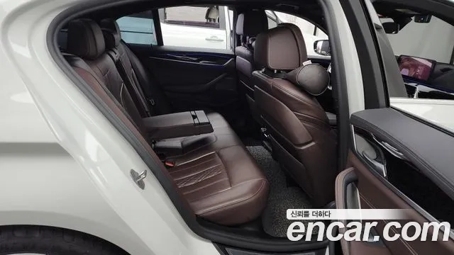 BMW 5 Series (G30) 2021 Белый из Кореи, фото 3