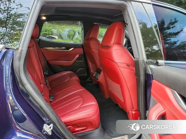 Maserati Levante id 3203733 из Кореи 3