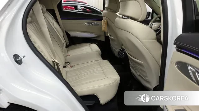 Genesis GV70 2024 Белый из Кореи, фото 3