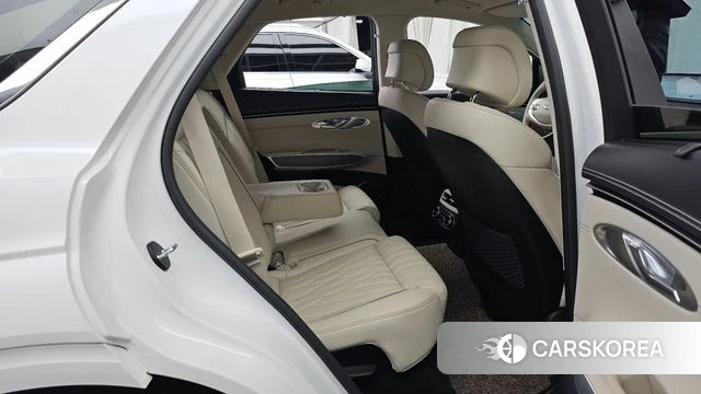 Genesis GV70 2024 Белый из Кореи, фото 3