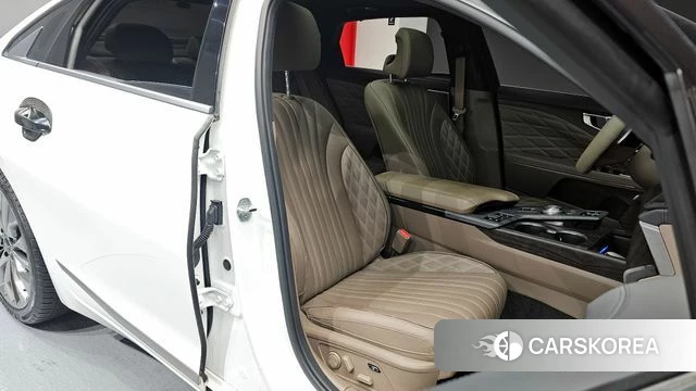 Kia K8 2021 Белый из Кореи, фото 3