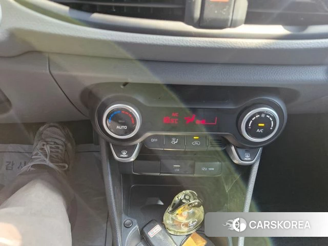 Kia Morning Urban (JA) 2021 Серебряный из Кореи, фото 3