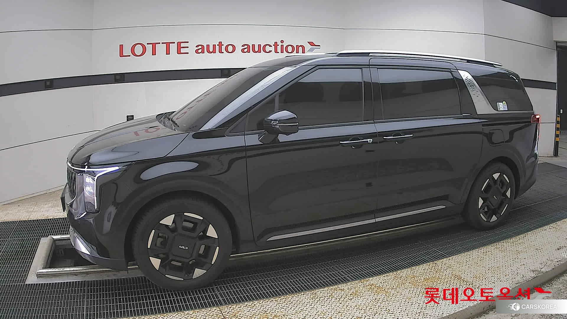 Kia Carnival 2025 Черный из Кореи, фото 3