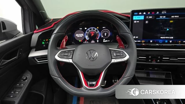Volkswagen Golf 8th Generation 2025 Серебристо-серый из Кореи, фото 3