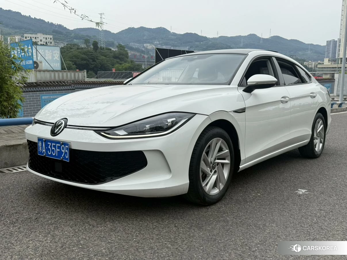 Volkswagen Lingdu 2022 Белый из Китая, фото 3