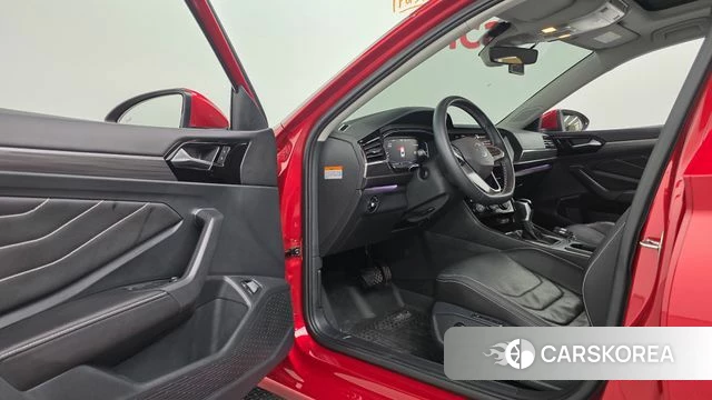 Volkswagen 7th Generation of Jetta 2023 Красный из Кореи, фото 3