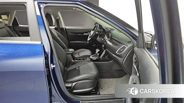 Kia Seltos 2021 Синий из Кореи, фото 3